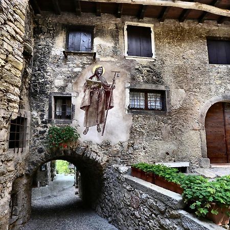 Rustica Sul Lago Tenno Primo Piano Exterior foto