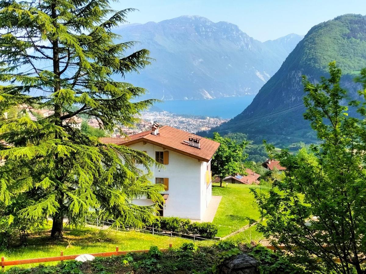 Rustica Sul Lago Tenno Primo Piano Exterior foto